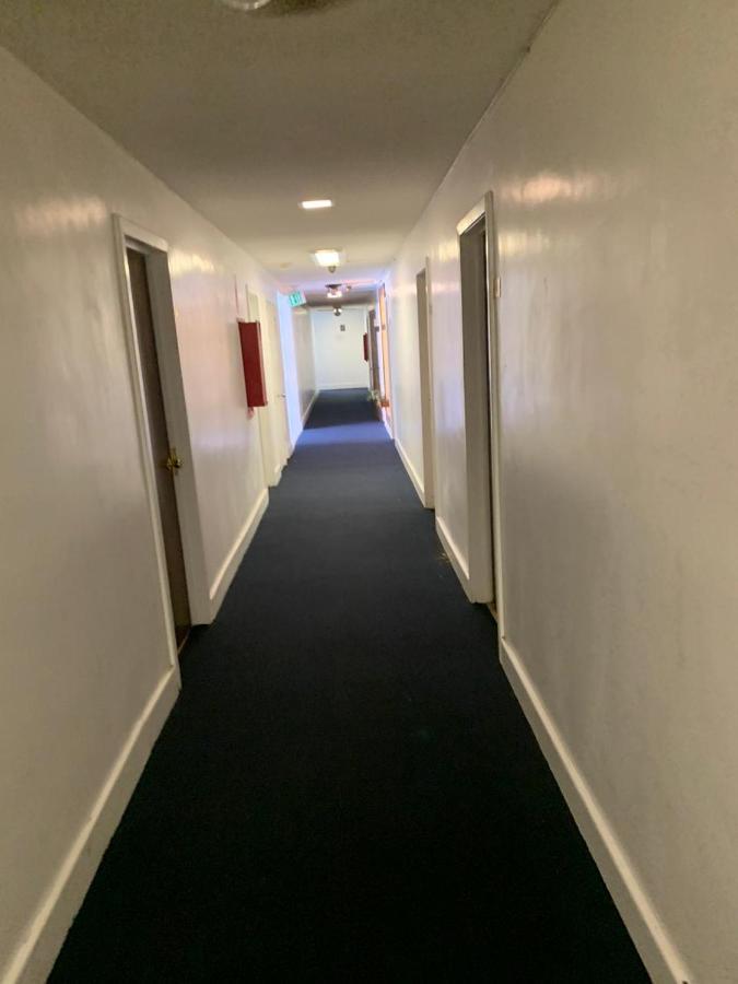 Encore Inn Inglewood Buitenkant foto
